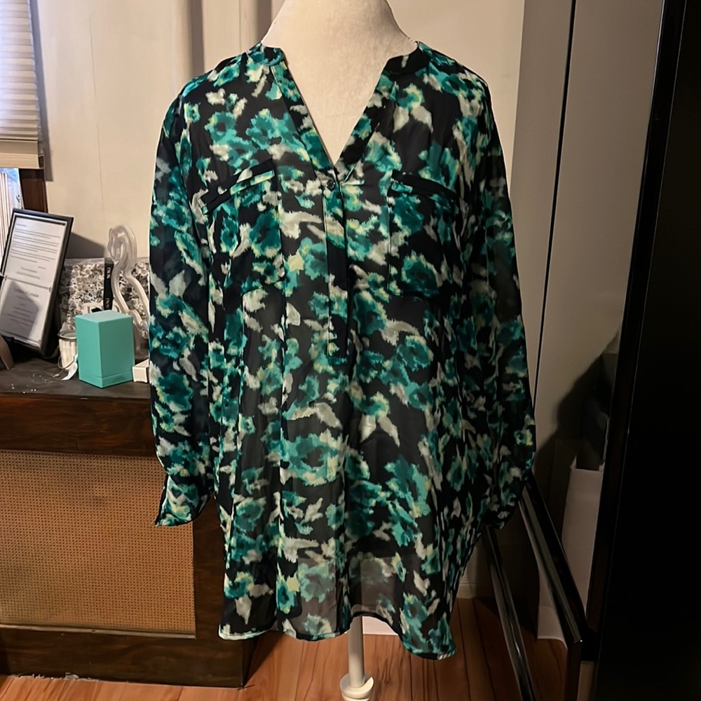 🆑FINAL PRICE‼️ Apt 9 XL sheer button down blouse black w/ green floral print